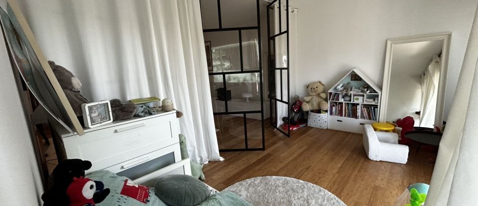 Appartement 3 pièces de 87 m² à Bordeaux (33100)