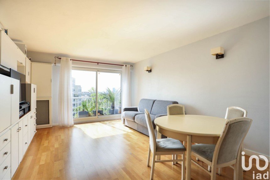 Appartement 2 pièces de 45 m² à Paris (75011)
