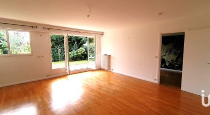 Apartment 2 rooms of 76 m² in Chaville (92370)