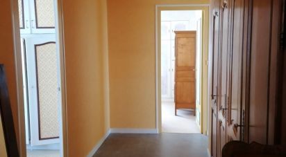 House 7 rooms of 152 m² in Niort (79000)