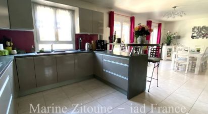 House 6 rooms of 142 m² in Champlan (91160)