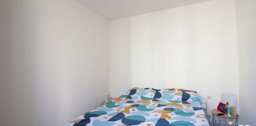 Apartment 2 rooms of 48 m² in Milhaud (30540)