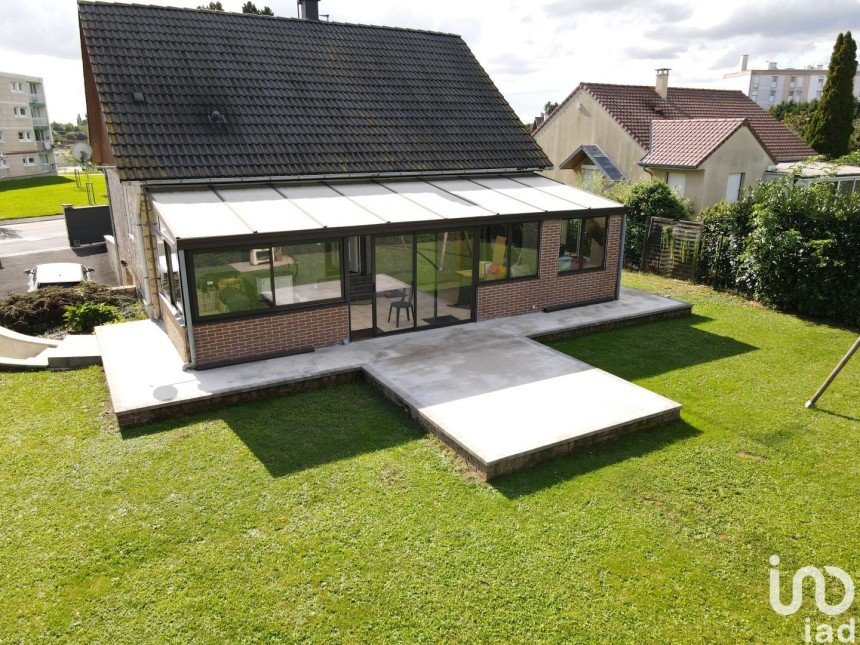 House 6 rooms of 120 m² in Cambrai (59400)