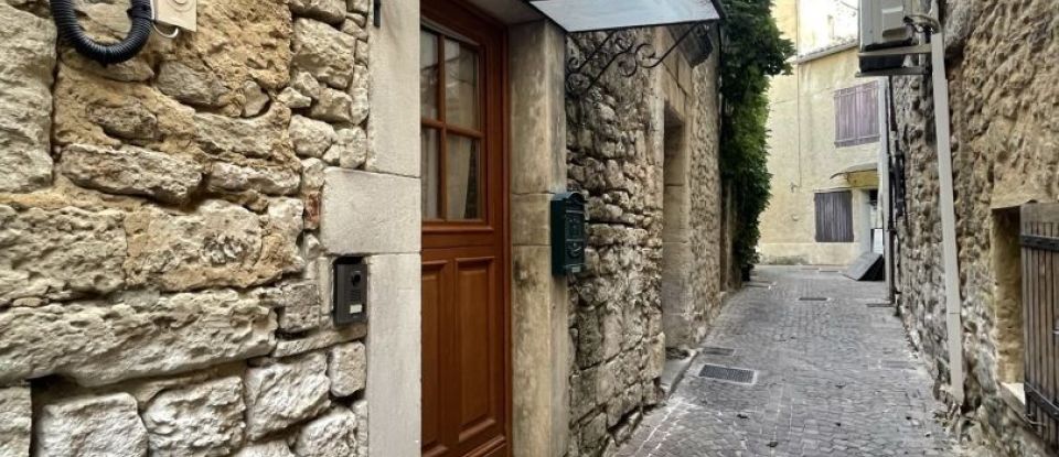 Appartement 5 pièces de 107 m² à Saint-Paul-Trois-Châteaux (26130)