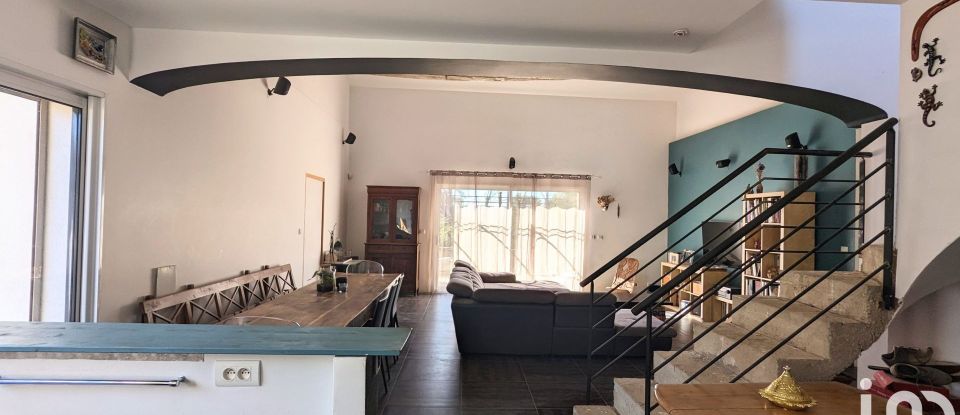 Maison 7 pièces de 180 m² à Castillon-du-Gard (30210)