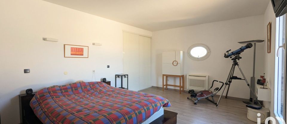 House 7 rooms of 180 m² in Castillon-du-Gard (30210)