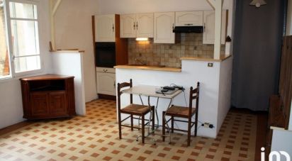 Appartement 4 pièces de 78 m² à Gréoux-les-Bains (04800)
