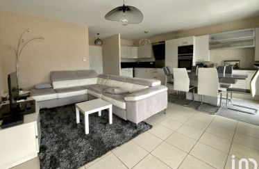 Apartment 3 rooms of 71 m² in - (74940)