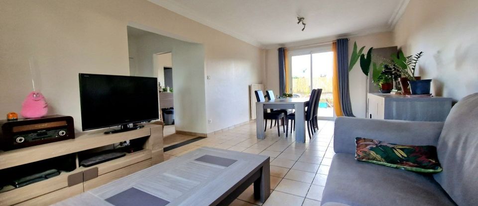 House 5 rooms of 99 m² in La Roche-sur-Yon (85000)