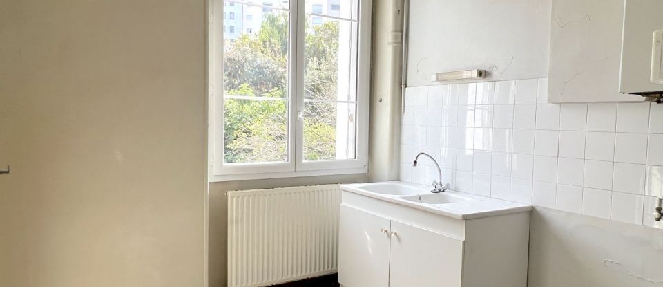 Apartment 2 rooms of 57 m² in Nantes (44000)