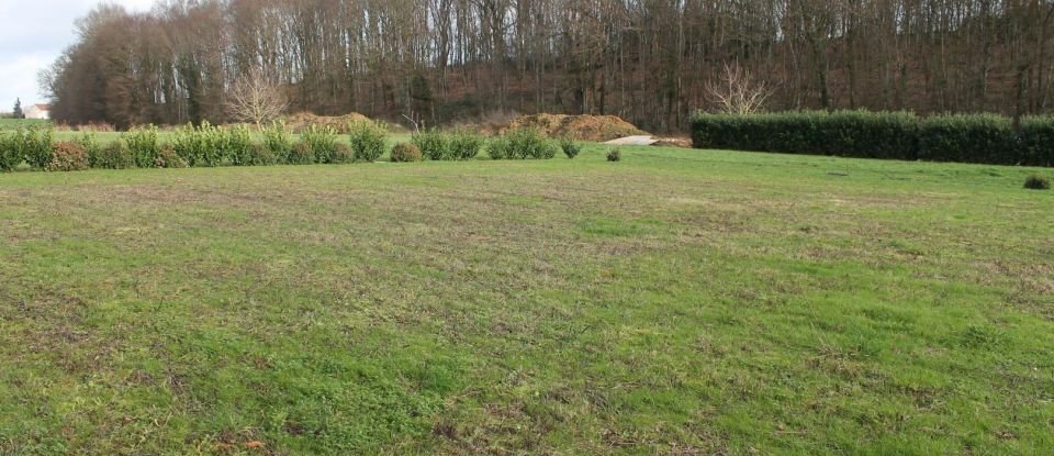 Terrain de 1 620 m² à La Selle-sur-le-Bied (45210)