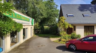 House 6 rooms of 734 m² in Poullaouen (29246)