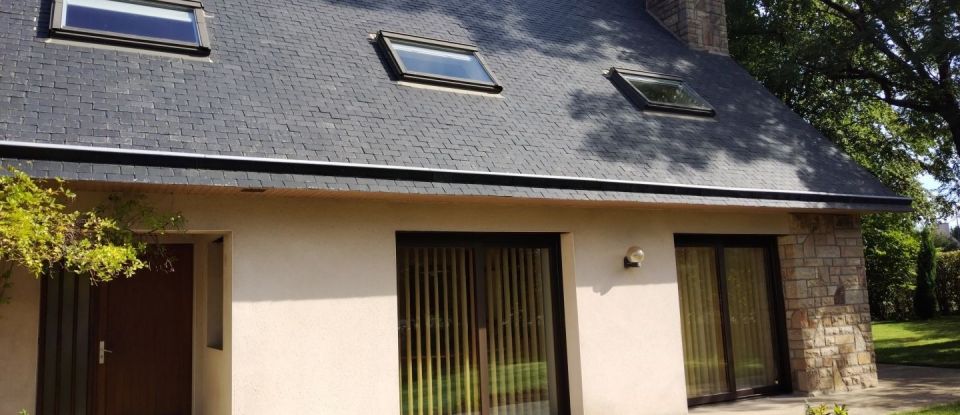 House 6 rooms of 134 m² in Poullaouen (29246)