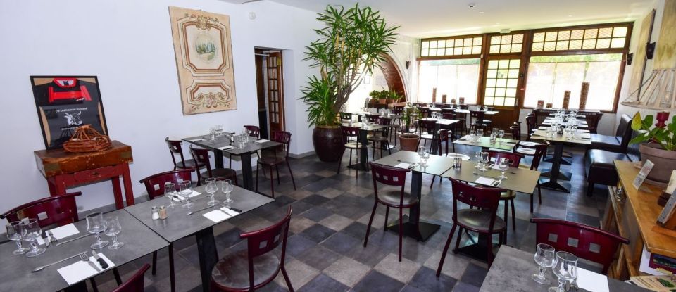 Hotel-restaurant of 340 m² in Saint-Uze (26240)