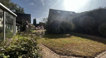 House 8 rooms of 166 m² in Cires-lès-Mello (60660)