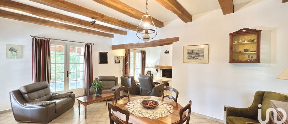 Maison 8 pièces de 189 m² à Saint-Marcel-d'Ardèche (07700)
