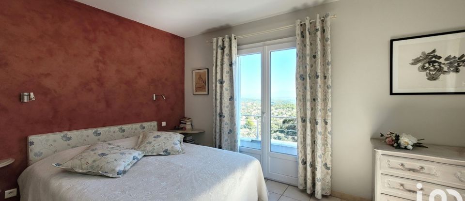 House 5 rooms of 170 m² in Villeneuve-lès-Avignon (30400)