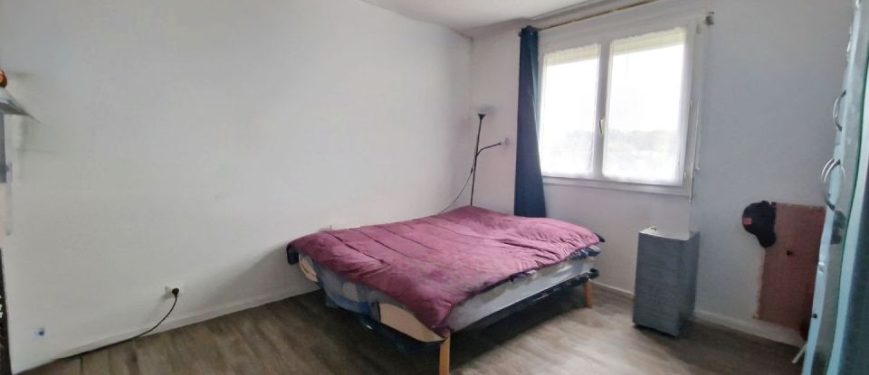 Apartment 4 rooms of 77 m² in Lannion (22300)