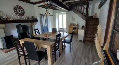 House 9 rooms of 213 m² in Sainte-Cécile (85110)