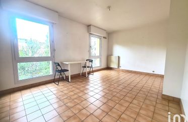 Apartment 1 room of 33 m² in Saint-Étienne (42100)