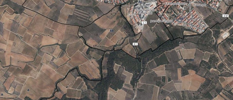 Land of 8,860 m² in Peyrestortes (66600)
