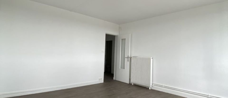 Apartment 4 rooms of 70 m² in Bourges (18000)