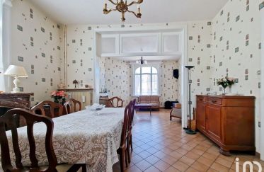House 6 rooms of 172 m² in Saint-Venant (62350)