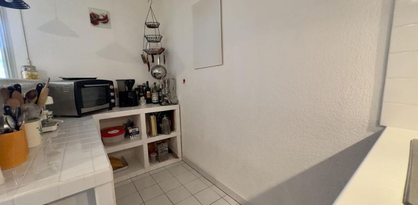 Apartment 3 rooms of 25 m² in Gruissan (11430)