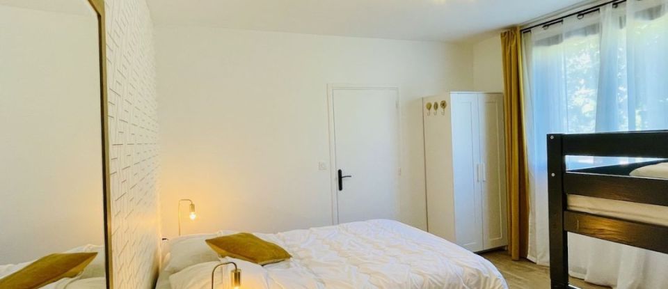 Appartement 3 pièces de 67 m² à Mont-Dore (63240)