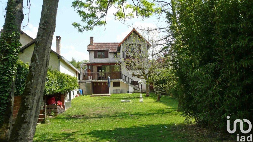 Maison 5 pièces de 114 m² à Ballancourt-sur-Essonne (91610)