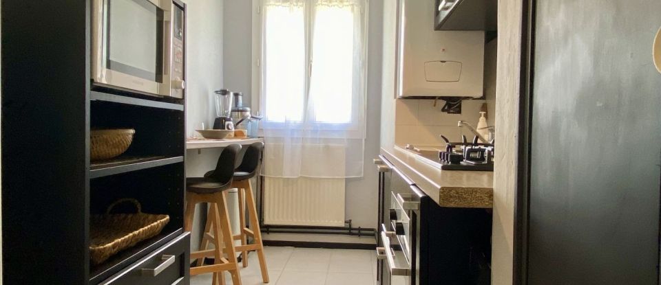 Apartment 3 rooms of 50 m² in Orléans (45000)