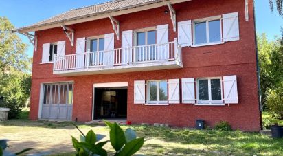 House 9 rooms of 189 m² in Digoin (71160)