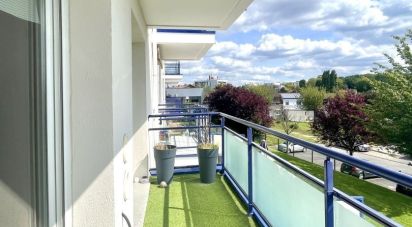 Apartment 4 rooms of 89 m² in Roncq (59223)