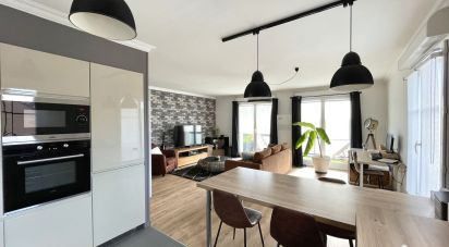 Apartment 4 rooms of 89 m² in Roncq (59223)