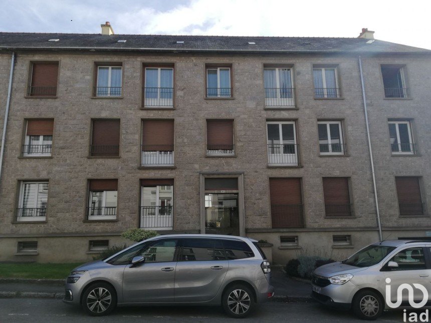 Apartment 3 rooms of 71 m² in Dinan (22100)