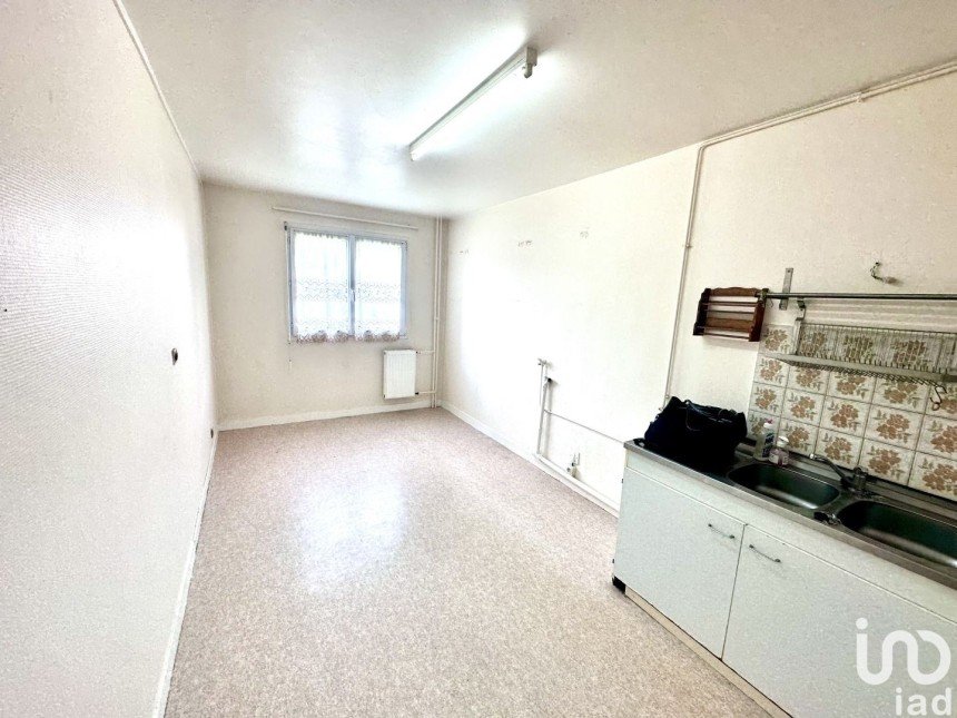 Appartement 3 pièces de 76 m² à Charleville-Mézières (08000)