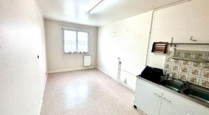 Appartement 3 pièces de 76 m² à Charleville-Mézières (08000)