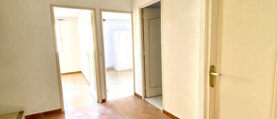 House 5 rooms of 160 m² in Bédarrides (84370)
