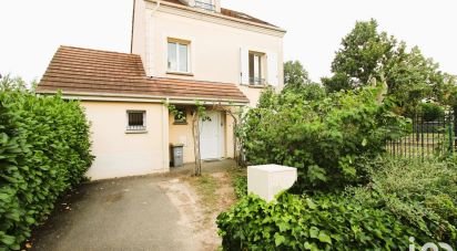 House 7 rooms of 114 m² in Lieusaint (77127)