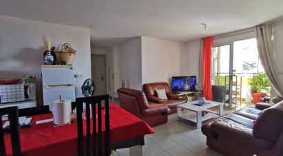 Apartment 3 rooms of 69 m² in Saint-Denis (97490)