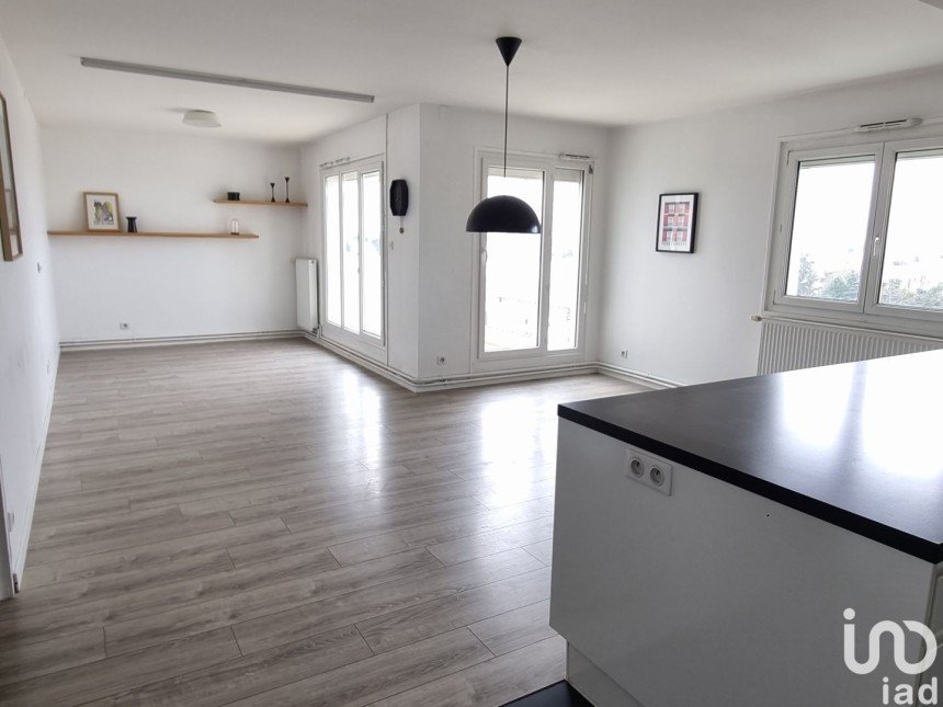 Appartement 4 pièces de 86 m² à Nantes (44300)