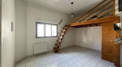 Apartment 1 room of 32 m² in Toulon (83000)