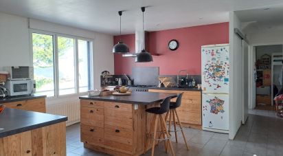 House 7 rooms of 184 m² in Mauges-sur-Loire (49570)