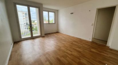 Appartement 3 pièces de 63 m² à Parthenay (79200)