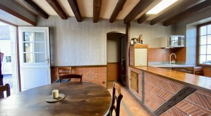 House 4 rooms of 98 m² in Restigné (37140)