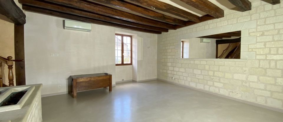 Maison 4 pièces de 98 m² à Restigné (37140)