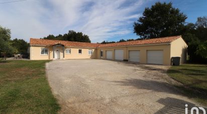 House 8 rooms of 205 m² in Montguyon (17270)