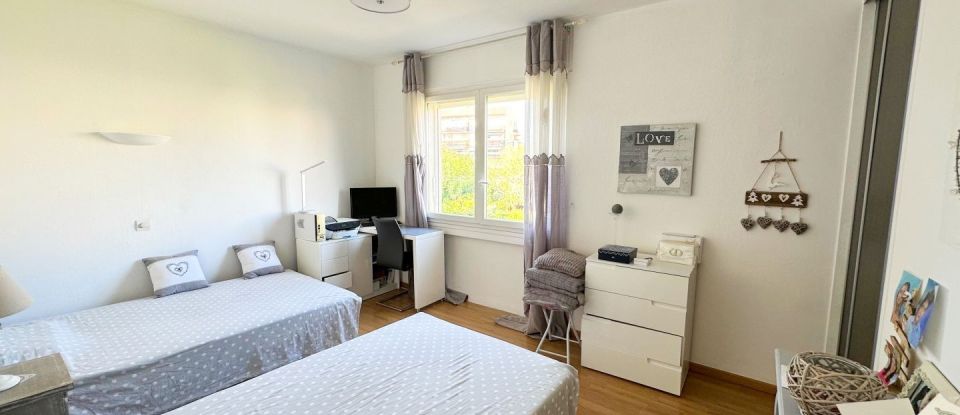 Appartement 3 pièces de 86 m² à Saint-Raphaël (83700)