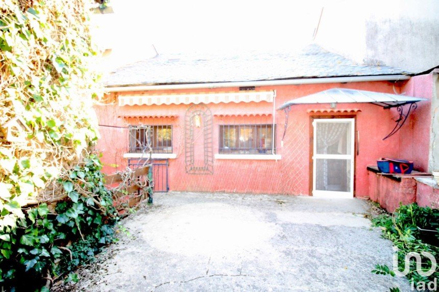 Maison 4 pièces de 112 m² à Villefranche-de-Panat (12430)