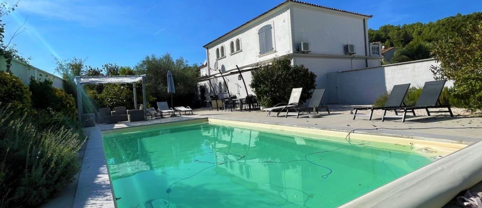 House 6 rooms of 174 m² in Cabasse (83340)